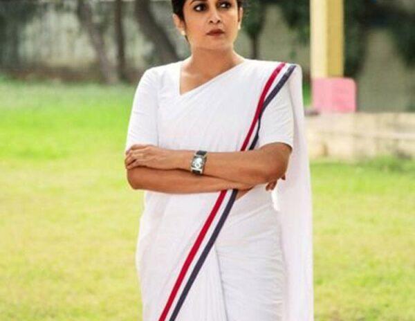 Hiding-Two-Actors,-Makers-Revealed-Ramya-Krishna