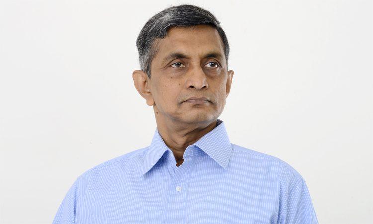 Jayaprakash Narayana's Car Met with An Accident 