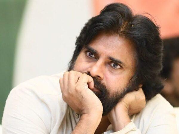 Pawan Kalyan maintains-silence on Pink telugu remake