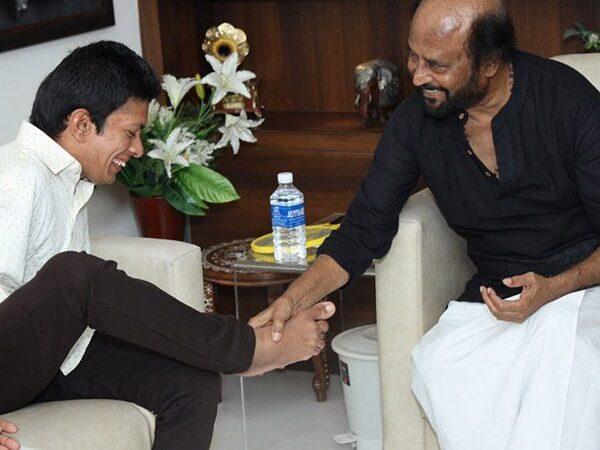 Superstar Rajinikanth Touched Foot to Greet Him 