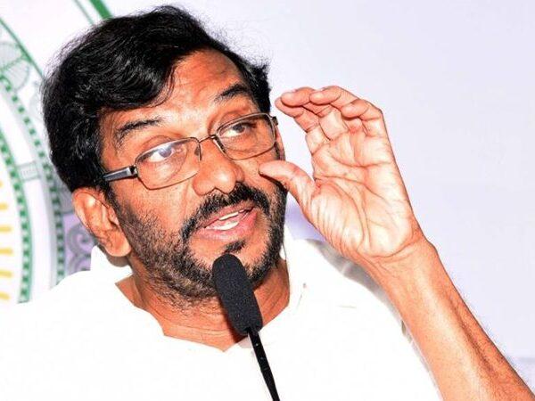 Somireddy Chandra Mohan Reddy-fires on chiranjeevi