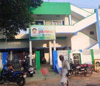 YSRCP colour paintings to govermnet buildings