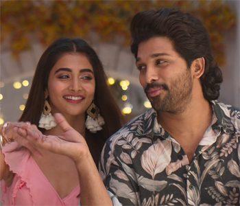 AlaVaikunthapurramuloo Movie Butta Bomma Song - A Visual Treat With Stylish Steps