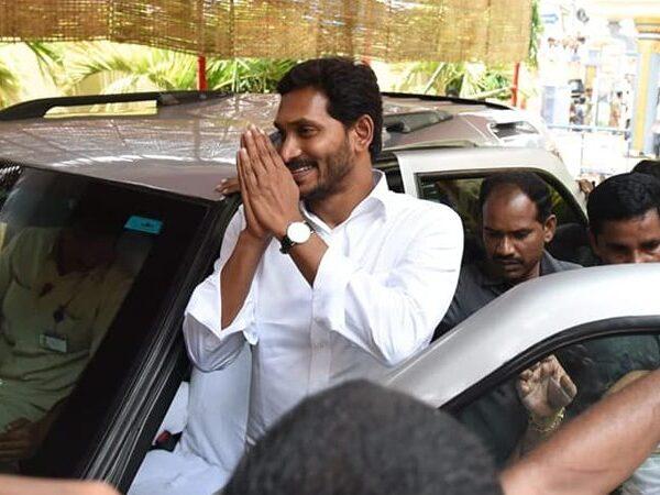 Amaravati Farmers Try to Obstruct Jagan's Convoy