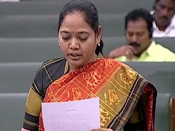 Home Minister Sucharitha Introduces Insider Trading Bill In Ap Assembly 
