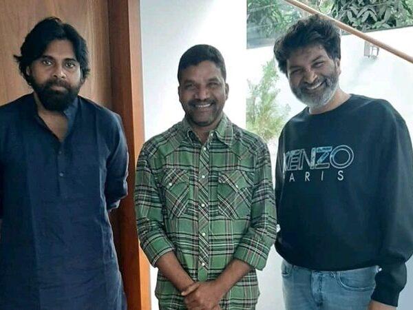 Pawan -Kalyan To Checkmate The Chiranjeevi Effect-