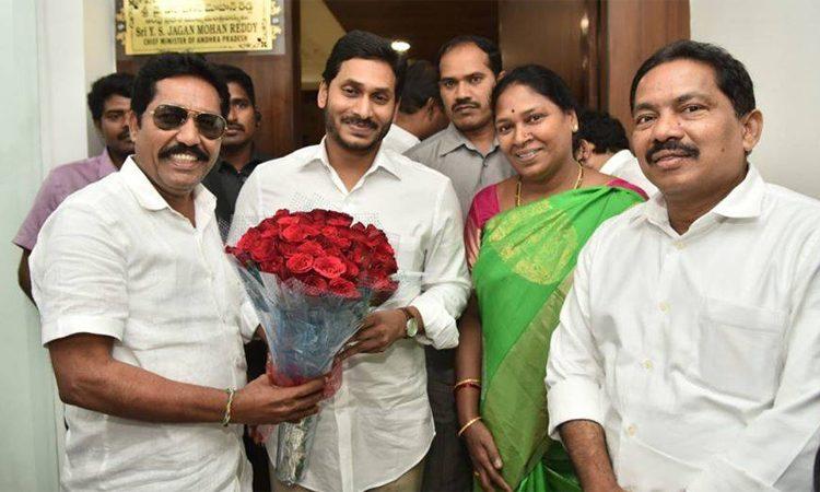 TDP MLC pothula Sneetha - ys Jagan