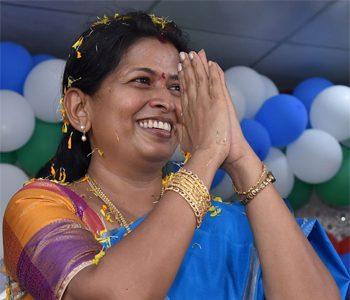 YSRCP Minister Taneti Vanitha''s Convoy Kills A Man
