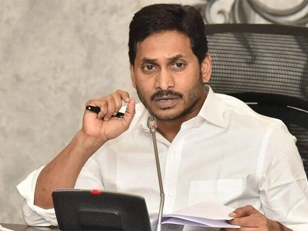 YS-Jagan-playing-into-Chandrababu-Naidu's-hands