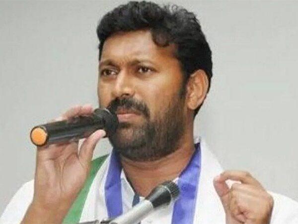 YSR-Congress-MP-Named-Suspect-in-Viveka's-Murder-by-Daughter