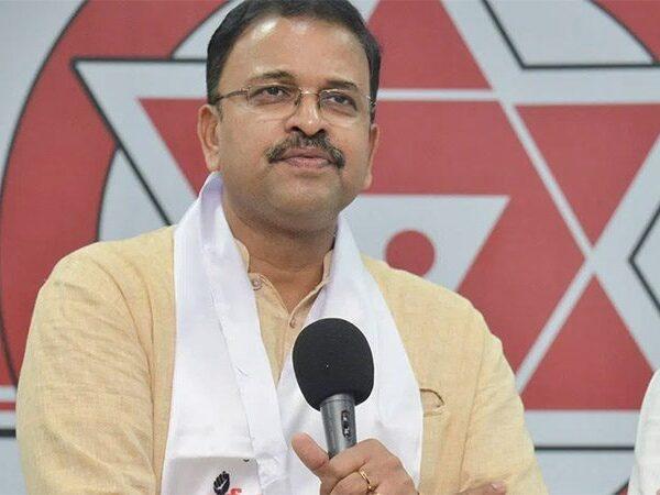 janasena--jd-lakshminarayana-resigns