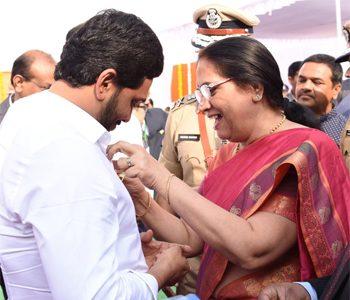 Chief Secretary Neelam Sahni -YS Jagan-