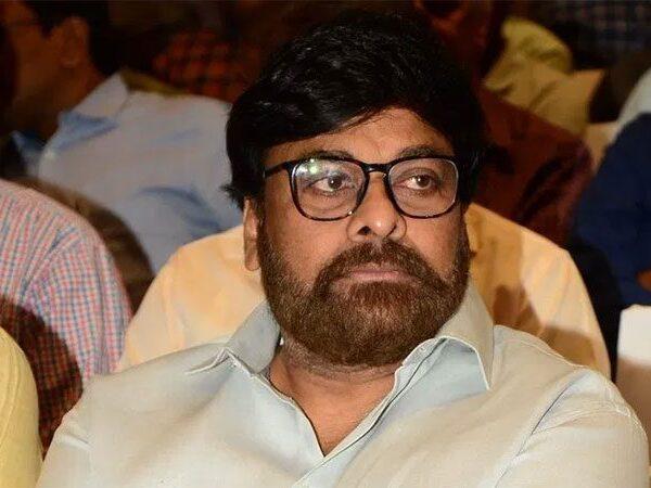 Chiranjeevi-Continues-to-be-On-the-Opposite-Side-of-Pawan-Kalyan-in-Politics