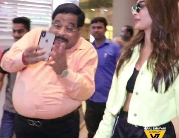 Middle-Age Uncle Crazily Chasing Pooja Hegde 