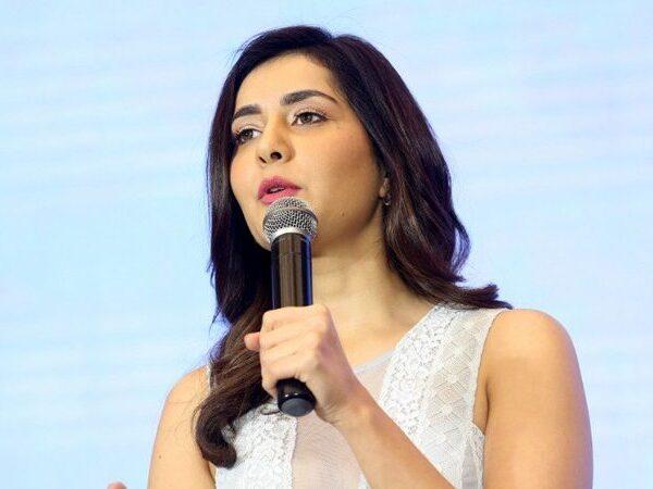 Rashi Khanna World Famous Lover-