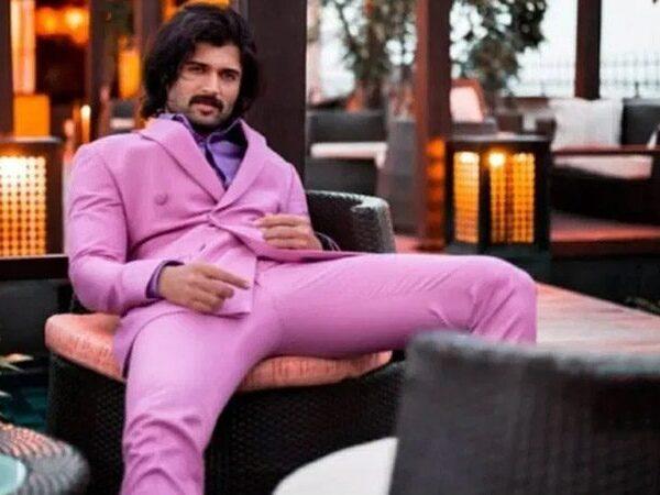 Story-Behind-Vijay-Deverakonda's-Pink-Pant