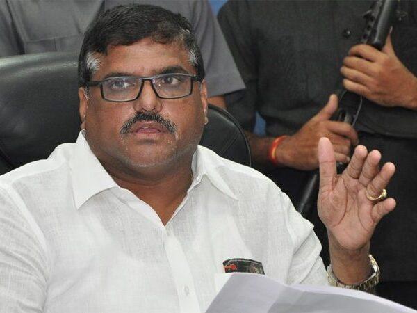 ysrcp Botsa - Satyanarayana responds on  oldage Pensioners