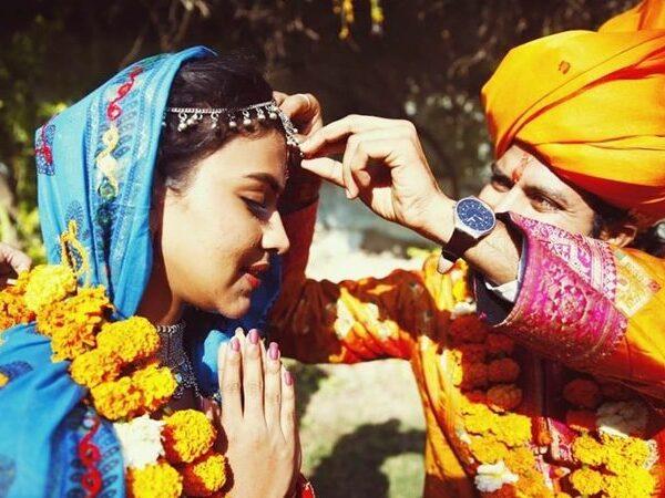 Amala Paul Ties knot with Boy friend