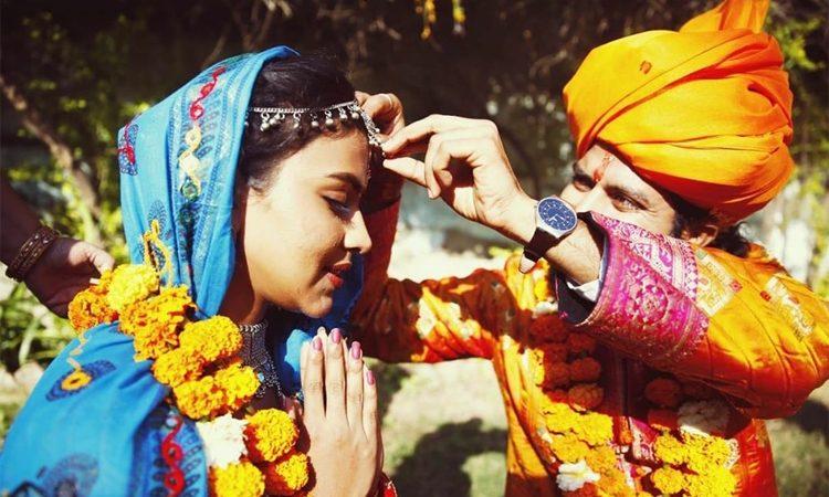 Amala Paul Ties knot with Boy friend