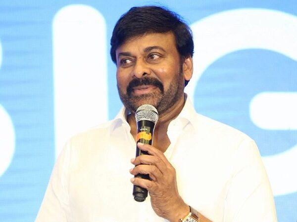 Chiranjeevi - Hero & Heroines Getting Into Caravans Becomes Hot Topic