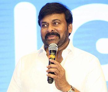 Chiranjeevi - Hero & Heroines Getting Into Caravans Becomes Hot Topic