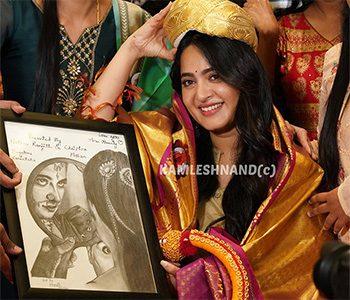 Grand-15-Year-Celebrations-of-Telugu-Lady-Superstar-Anushka--Shetty