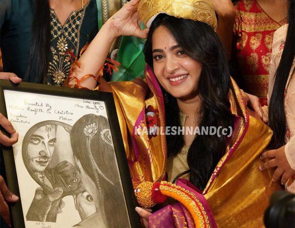 Grand-15-Year-Celebrations-of-Telugu-Lady-Superstar-Anushka-Shetty