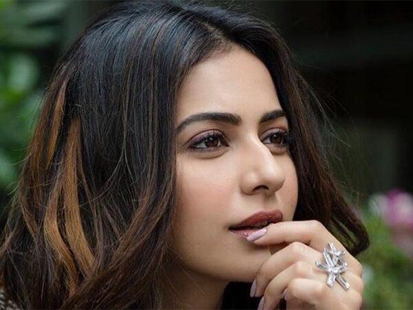 Rakul-Preet-Singh-next-movie-with-Nithiiin