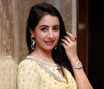 Police Entered Mujhse Shaadi Karoge Sets to Stop the Production - Sanjjanaa Galrani,