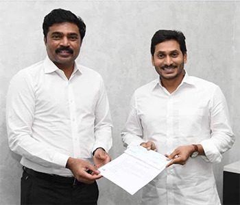 Social-Media-Questions-Jagan--Double-Standards