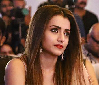 Trisha-Chooses-to-Walk-out-on--Megastar-Chiranjeevi