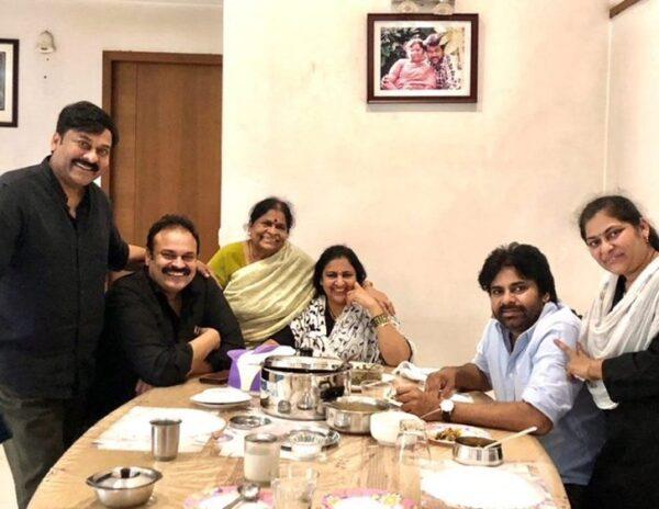 Chiranjeevi, Nagababu & Pawan Kalyan Get-together Before The Lockdown