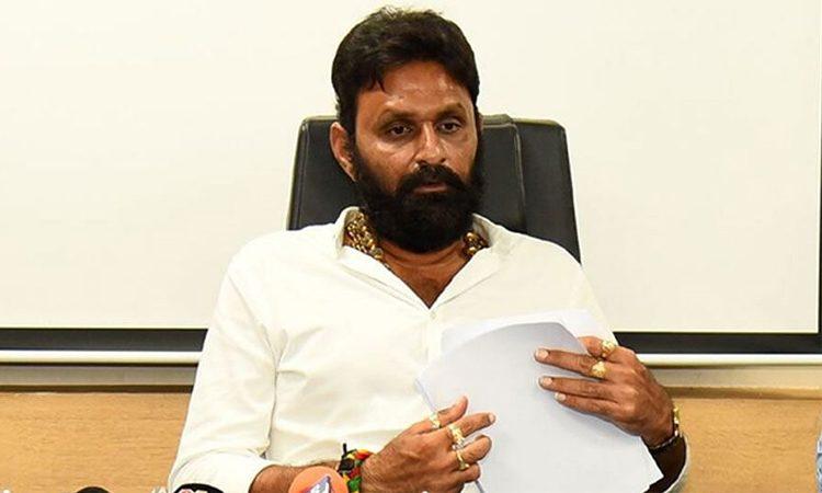 Kodali Nani fires on Chandrababu Naidu and devineni uma