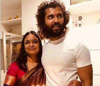 Vijay-Deverakonda's-Big-Absence,-Surfaced-with--Right-Pic