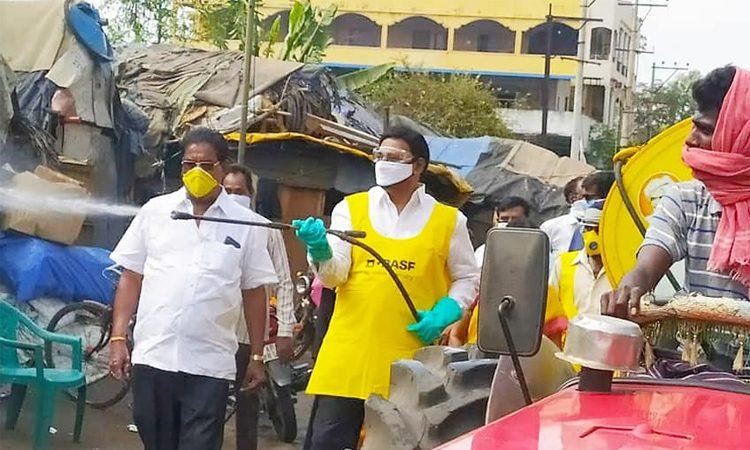Vijayawada east MLA Gadde Ramamohan Rao sprays Sodium hypochlorite with own expenses