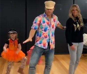 Cricketer David Warner Killing the Little Fun for Allu Arjun's Fans