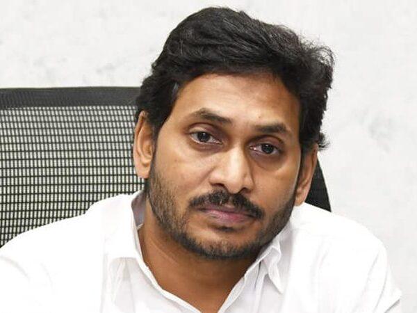 High Court warns jagan government on ysrcp colors on govt building