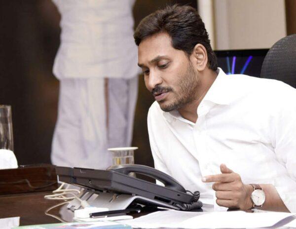 Jagan-Should-Answer-to-the-YSRCP-Social-Media-Abuse-of-Judiciary