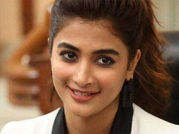 Pooja-Hegde-Took-Indirect-Dig-at--Rakul