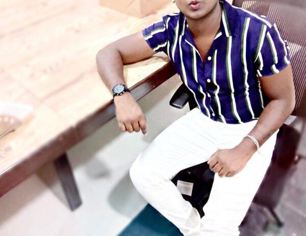 Popular-Singer-Rahul-Sipligunj's-Tonsured-Head
