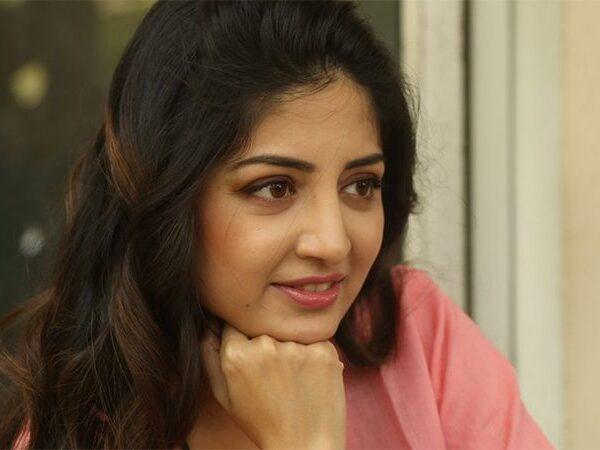 She-Cleared-Old-Controversy-On-Pawan-Kalyan