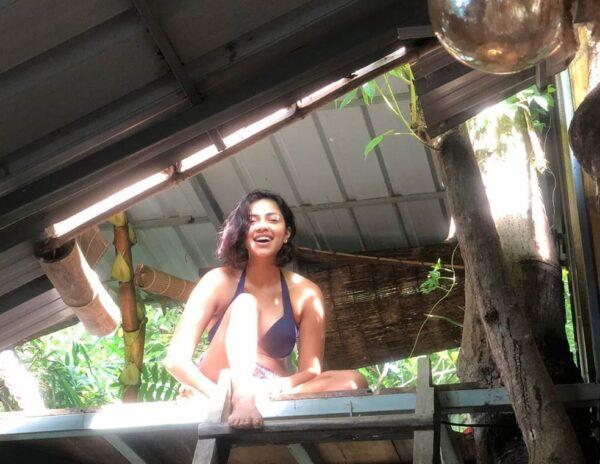 Amala-Paul-Bounces-Back-with-Stunning-Bikini