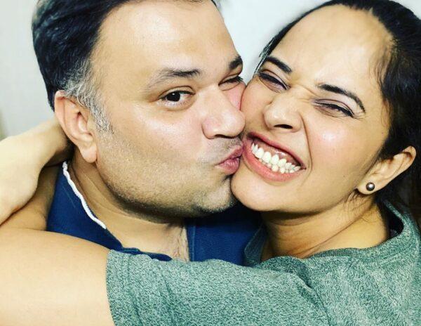 Anasuya-Proudly-Says,-She-Can't-Live-Without--Him