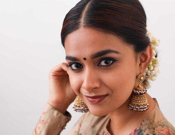 Keerthy Suresh Ends Suspense on Mahesh Babu