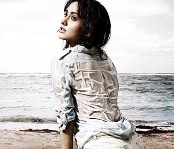 Neha-Sharma-Instagram,-Hottie-Fully-Drenched-in-See-Through-Shirt