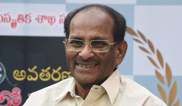 Rajamouli’s Father Vijayendra Prasad To Work On Mahabharat, But Not With SSR