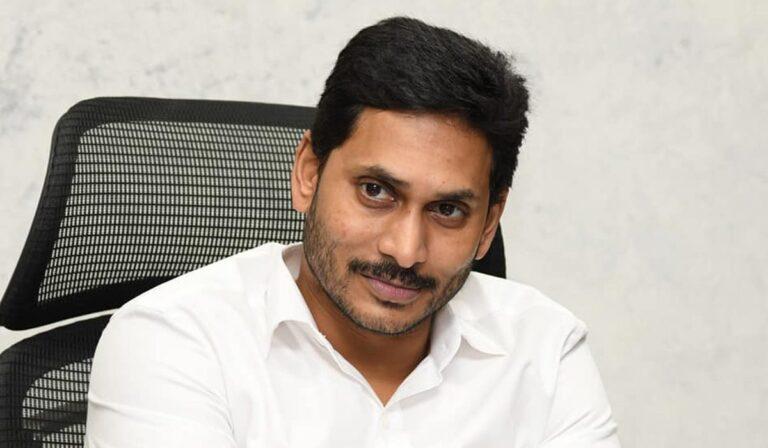 Who is advising ys jagan on goverment orders