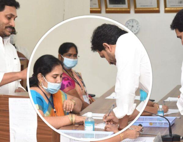 YS JAGAN -No Mask