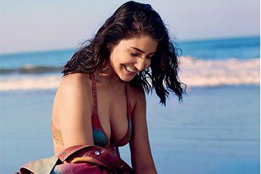 Anushka's-Seducing-Laugh-&-Bikini--Beauty