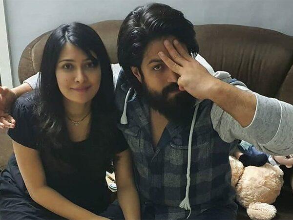 KGF-Yash's-Trishul-with-Fingers-Sent-Wrong-Signal